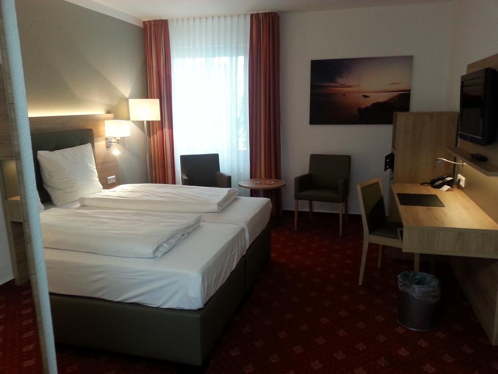 Hotel Novostar غوتنغن المظهر الخارجي الصورة