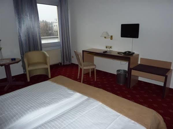 Hotel Novostar غوتنغن المظهر الخارجي الصورة