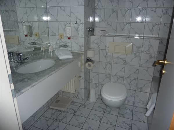 Hotel Novostar غوتنغن المظهر الخارجي الصورة