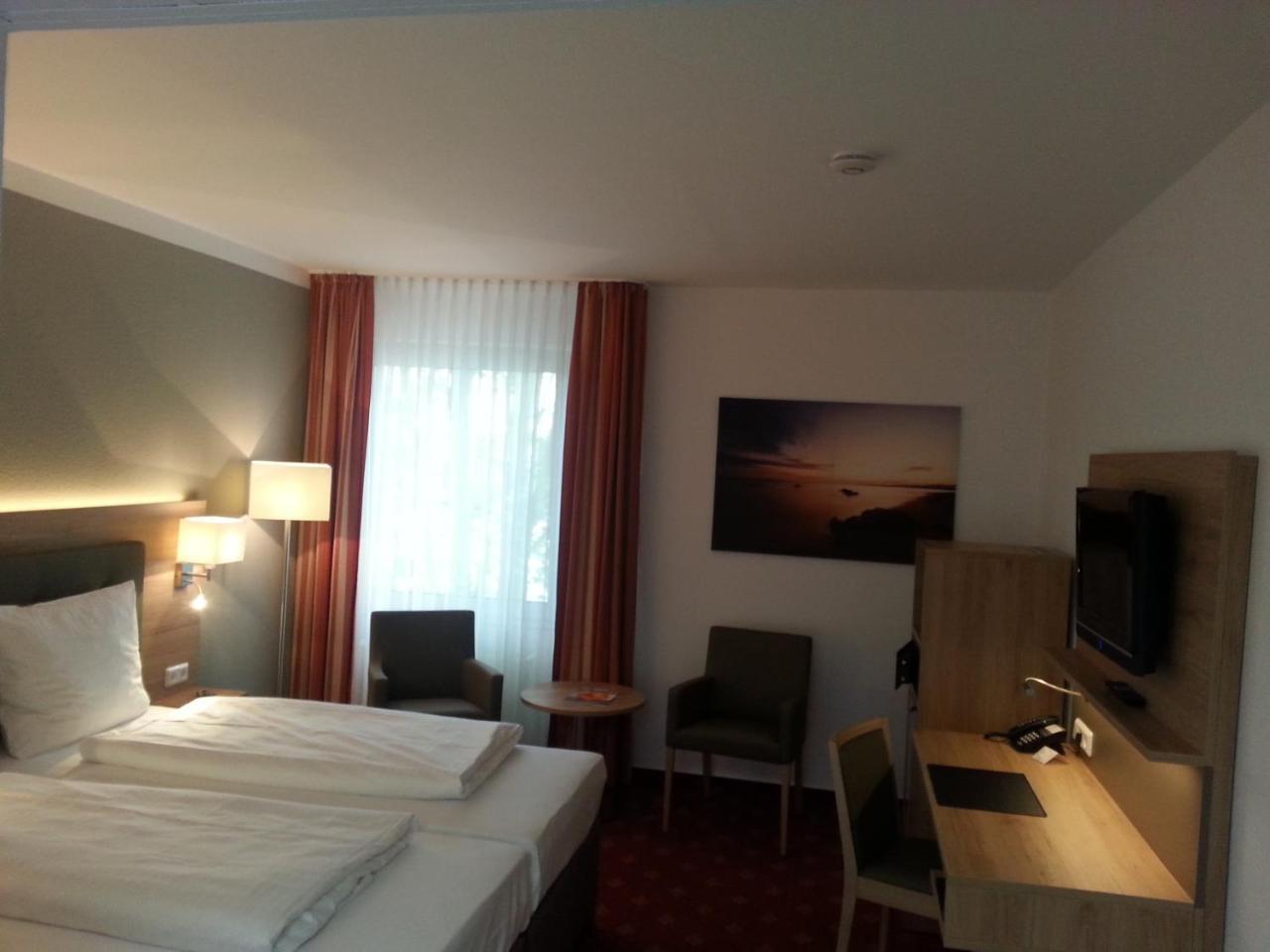 Hotel Novostar غوتنغن المظهر الخارجي الصورة