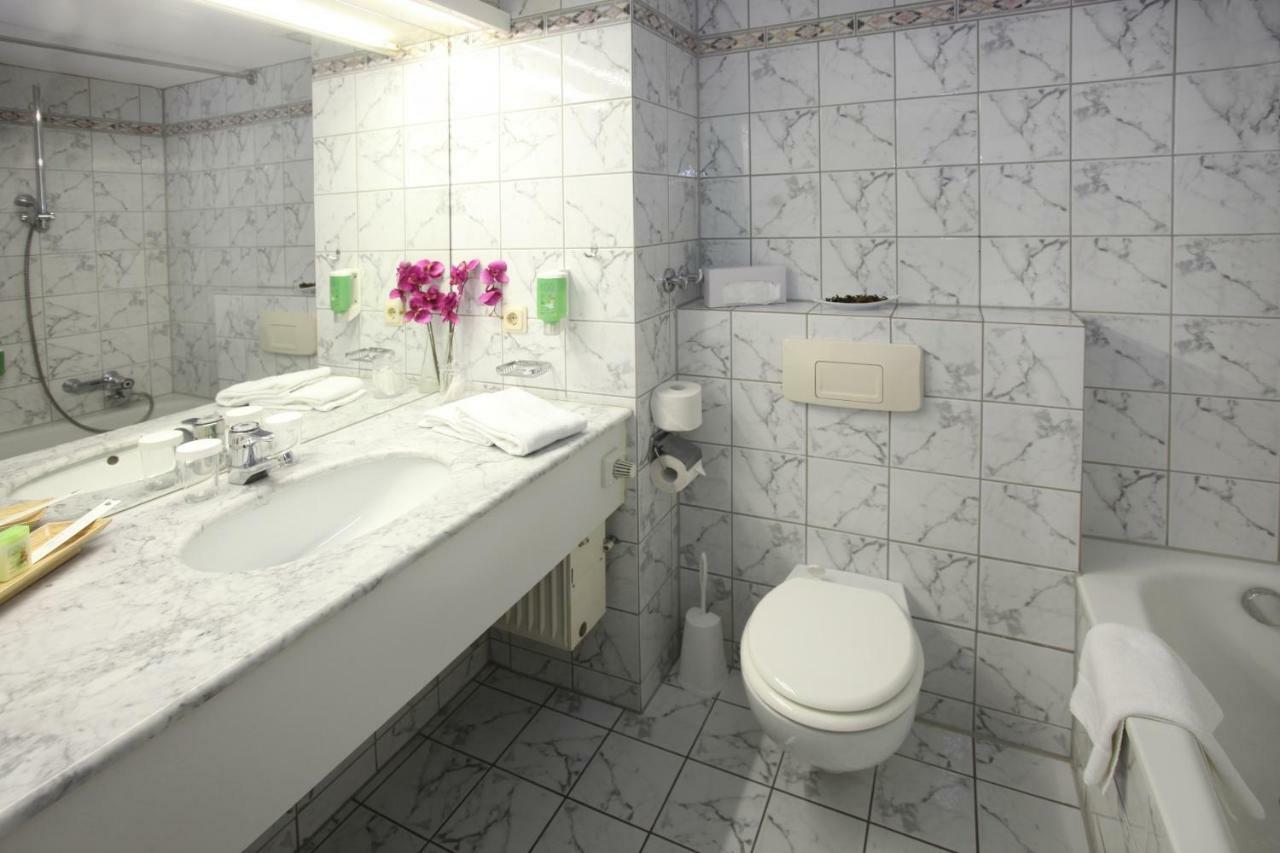 Hotel Novostar غوتنغن المظهر الخارجي الصورة